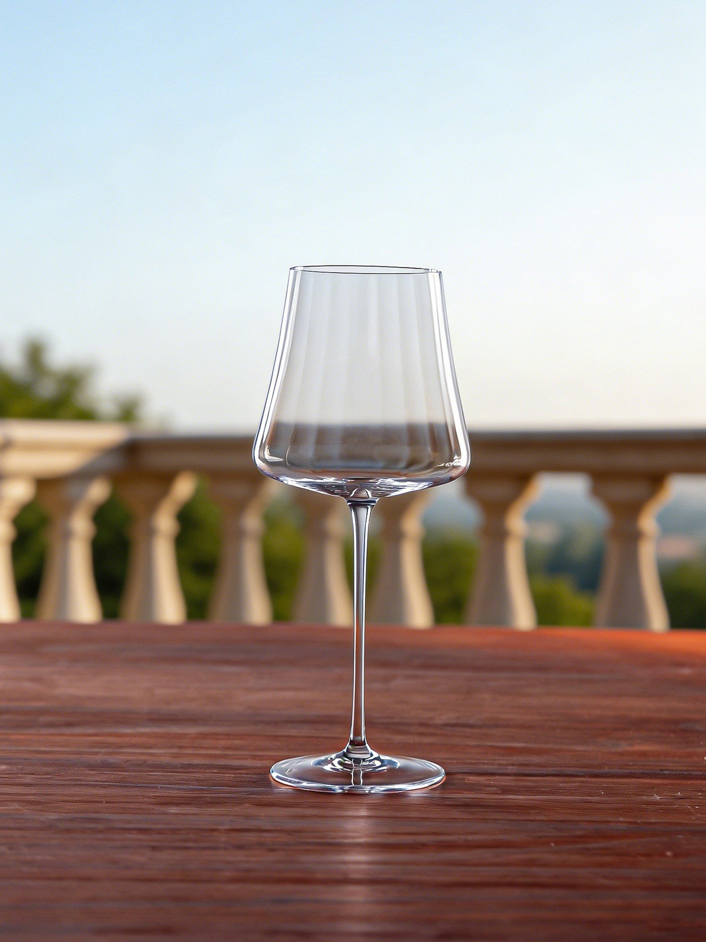 Elevate Your Dining Experience with Our Large Capacity Crystal Elegant Stemware